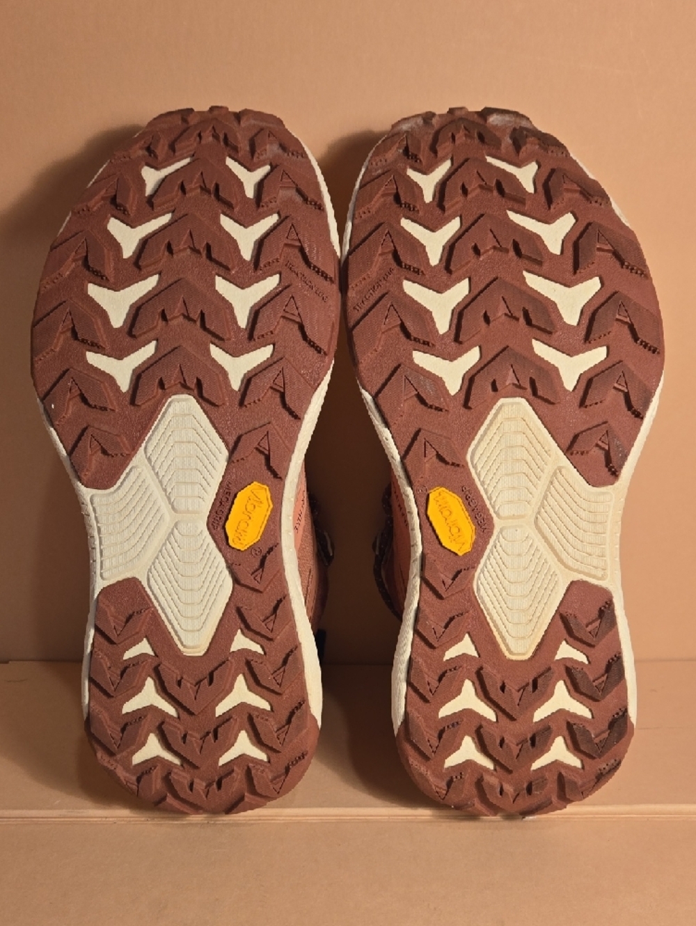 HOKA WOMEN'S TRANSPORT HIKE GORE-TEX ROSE LATTE/BLUSH - Picture 7 of 15